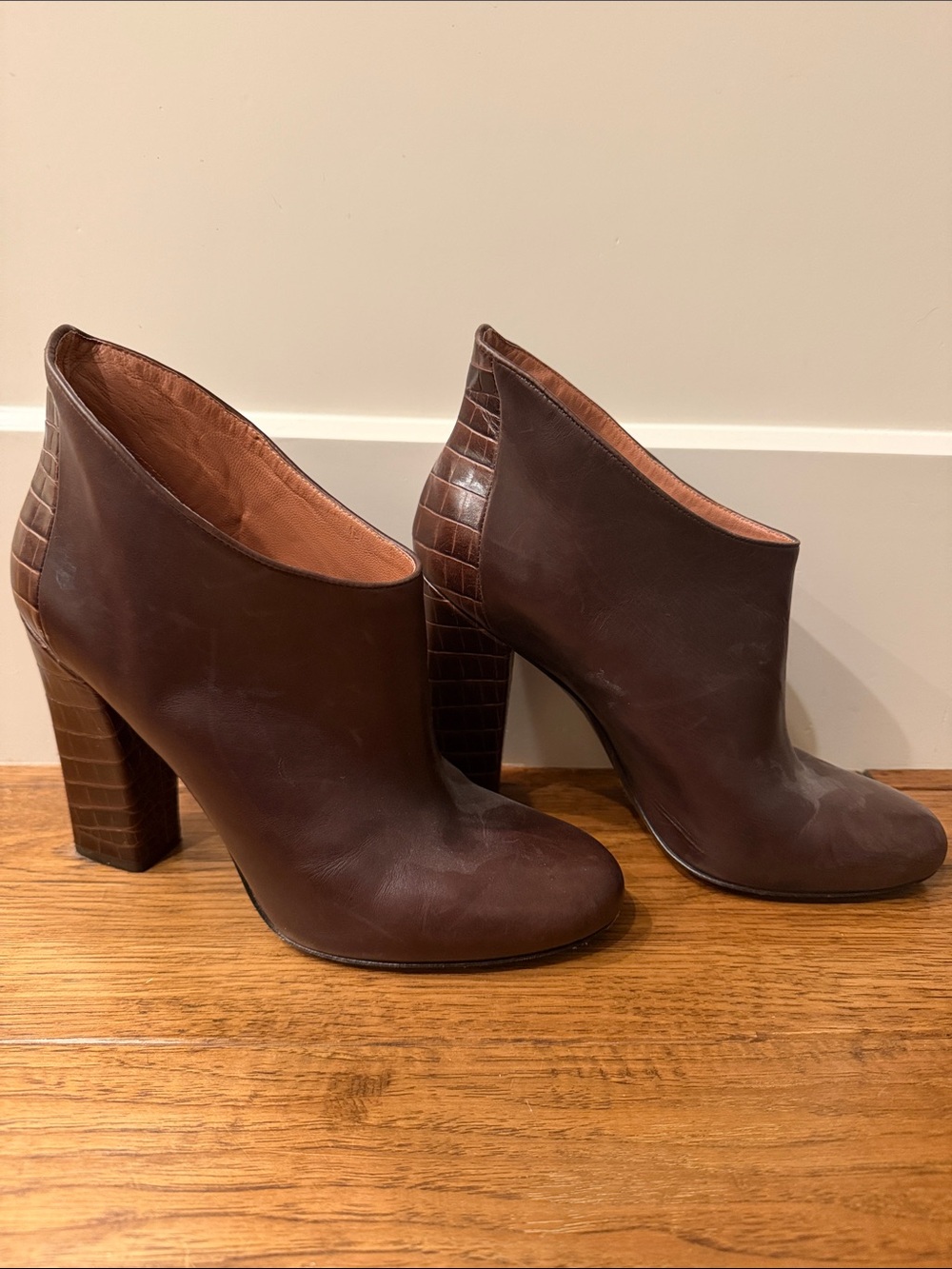 Sigerson Morrison Chocolate Brown Leather Croc-Detail Block Heel Booties